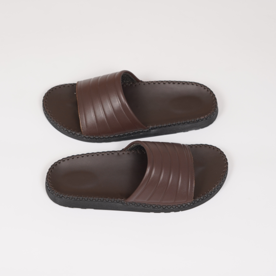 DéP Nam 3 Sọc Basic Halita , đế nhẹ và cao 3cm , thiết kế thời trang mới , khâu chỉ chắc chắn . Đế Bằng Slipper