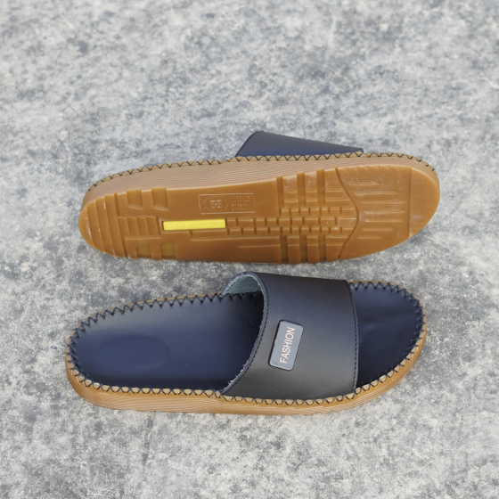 DéP Nam Doc Tờ Khoá Fashion Halita Đế Vàng , khâu chỉ toàn bộ , đế cao su nhẹ êm chân . Đế Bằng