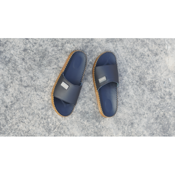 DéP Nam Doc Tờ Khoá Fashion Halita Đế Vàng , khâu chỉ toàn bộ , đế cao su nhẹ êm chân . Đế Bằng