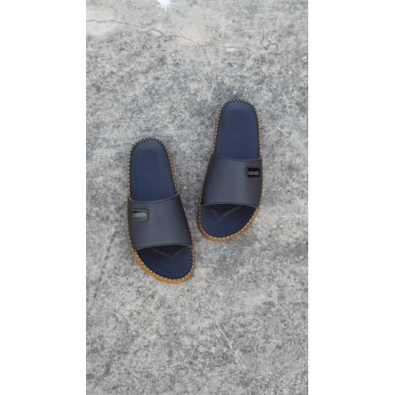 DéP Nam Doc Tờ Khoá Fashion Halita Đế Vàng , khâu chỉ toàn bộ , đế cao su nhẹ êm chân . Đế Bằng