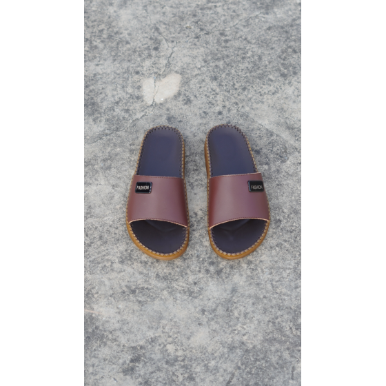 DéP Nam Doc Tờ Khoá Fashion Halita Đế Vàng , khâu chỉ toàn bộ , đế cao su nhẹ êm chân . Đế Bằng