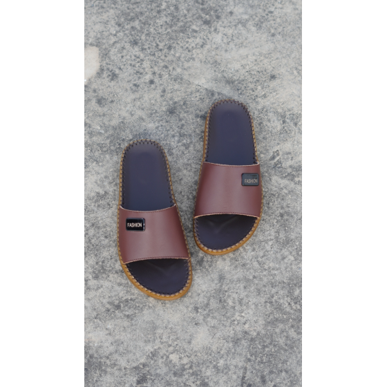 DéP Nam Doc Tờ Khoá Fashion Halita Đế Vàng , khâu chỉ toàn bộ , đế cao su nhẹ êm chân . Đế Bằng
