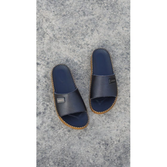 DéP Nam Doc Tờ Khoá Fashion Halita Đế Vàng , khâu chỉ toàn bộ , đế cao su nhẹ êm chân . Đế Bằng