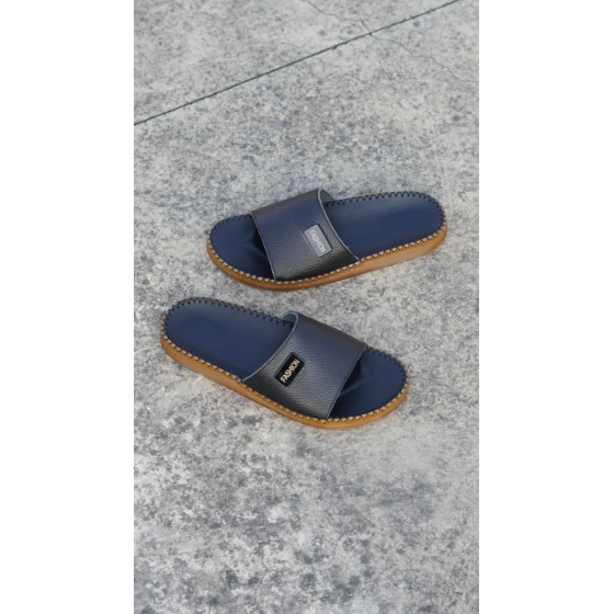 DéP Nam Doc Tờ Khoá Fashion Halita Đế Vàng , khâu chỉ toàn bộ , đế cao su nhẹ êm chân . Đế Bằng