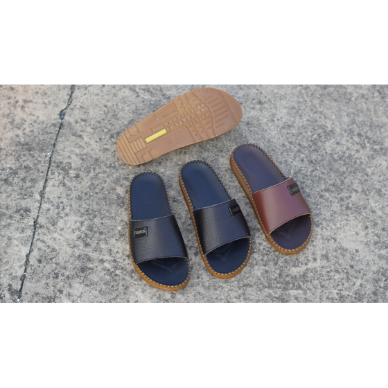 DéP Nam Doc Tờ Khoá Fashion Halita Đế Vàng , khâu chỉ toàn bộ , đế cao su nhẹ êm chân . Đế Bằng