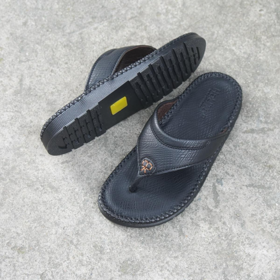 DéP Kẹp Nam Da Chống Nhăn , Đế Bằng Cao Su êm Chân , khâu dấu chỉ viền bền bỉ . Sandal Nhung Đồng