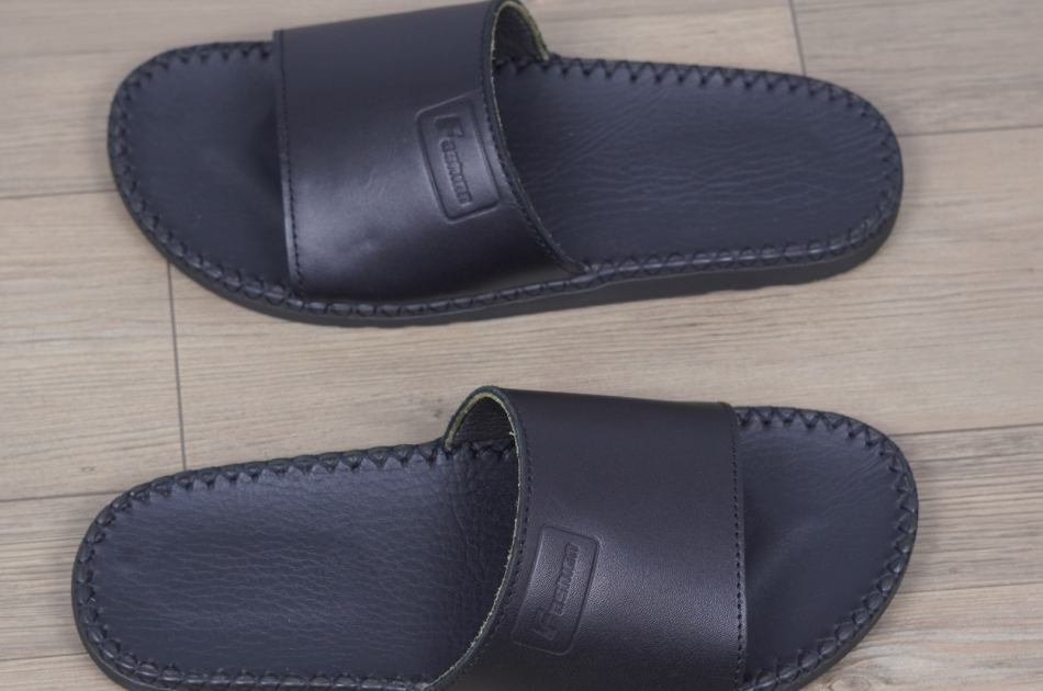 DéP Nam Doctor Fashion Halita , Đế Nhẹ Cao 1.5cm ,Đế  Cao Su  Khâu Chỉ Toàn Bộ Đế Bằng Dép Lê Quai Ngang