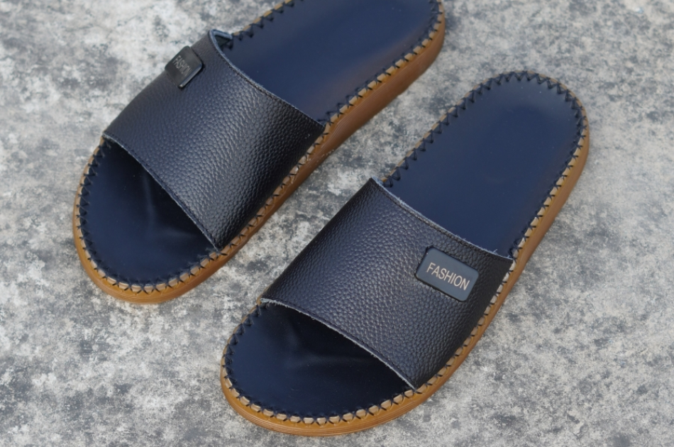 DéP Nam Doc Tờ Khoá Fashion Halita Đế Vàng , khâu chỉ toàn bộ , đế cao su nhẹ êm chân . Đế Bằng